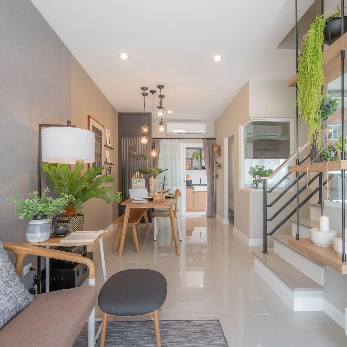 บ้าน อณาสิริ มะลิวัลย์ เลขที่ 225 ทิศใต้ 