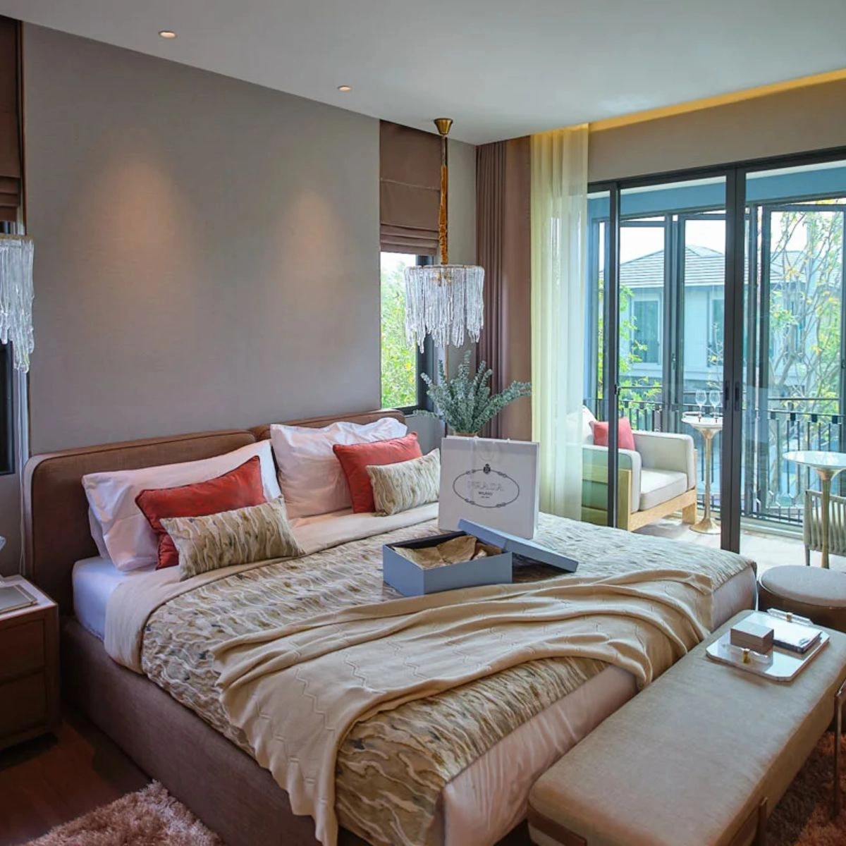 บ้านเดี่ยว บุราสิริ พระราม 2 เลขที่ 8/1002 ทิศใต้ *บ้านตัวอย่าง*<br> โซนส่วนตัวใกล้สวน