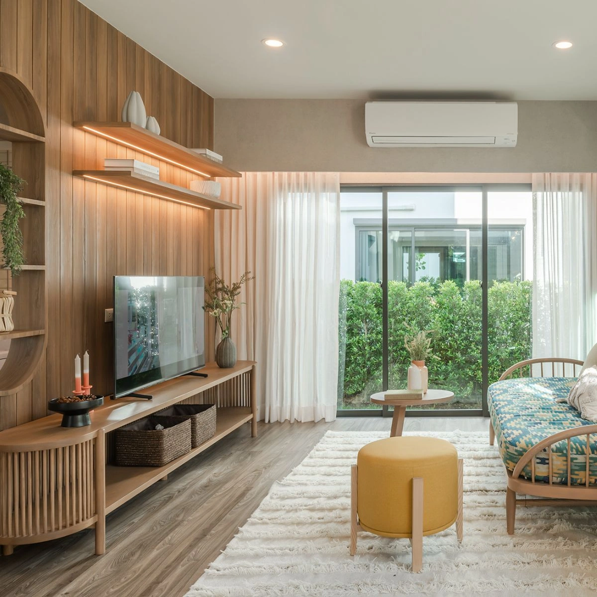 บ้านเดี่ยว สราญสิริ บางนา เลขที่ 999/19 ทิศเหนือ *บ้านตัวอย่าง*<br> โซนหน้าโครงการ