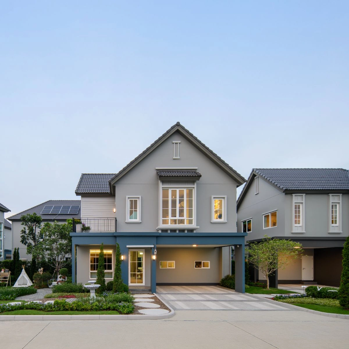 บ้าน สราญสิริ ศรีนครินทร์ - แพรกษา เลขที่ 188/156 ทิศใต้ แปลงมุม ที่ดินใหญ่ Private Zone