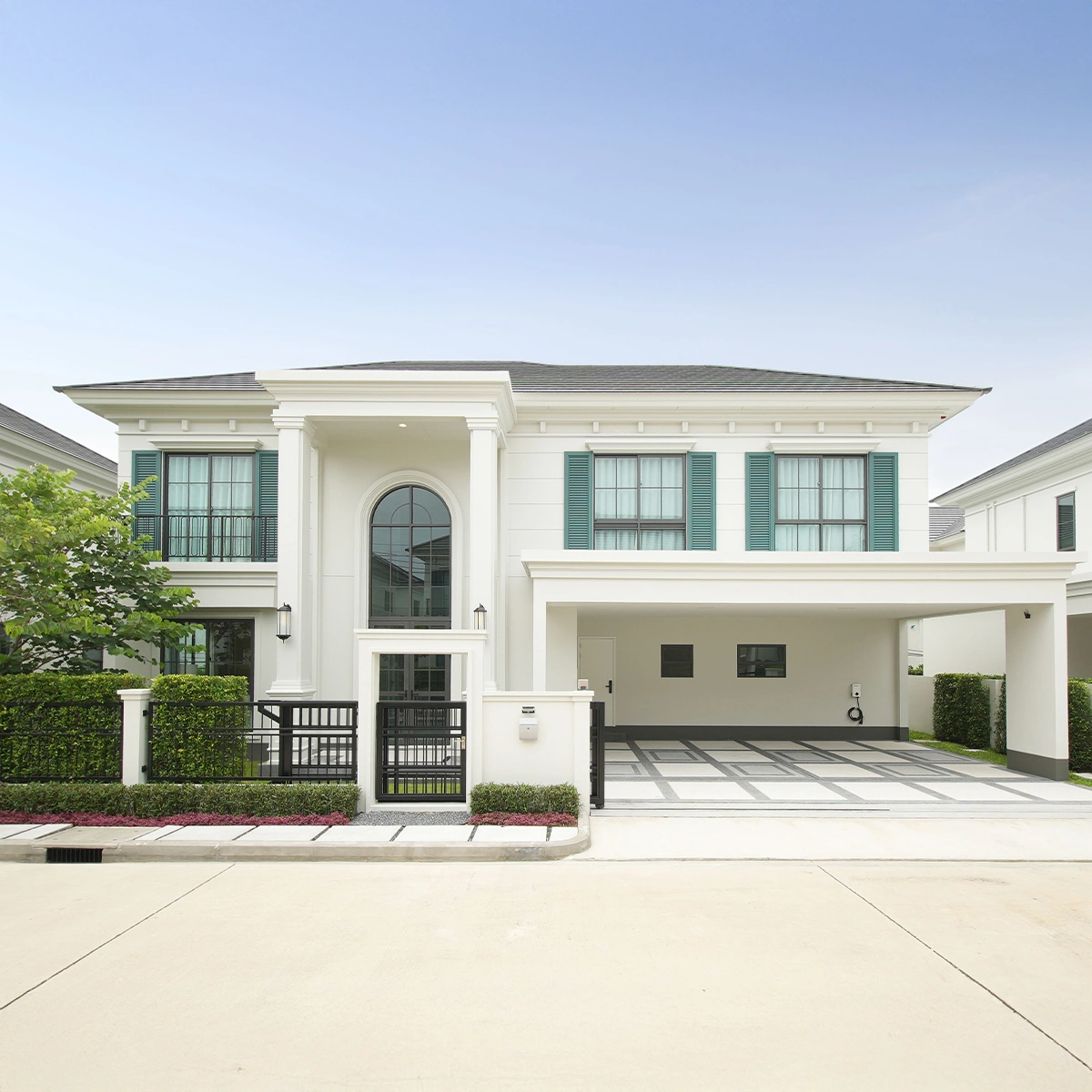 บ้าน เศรษฐสิริ บางนา กม.10 เลขที่ 898/27 ทิศใต้ ใกล้คลับเฮาส์ และสวนส่วนกลาง