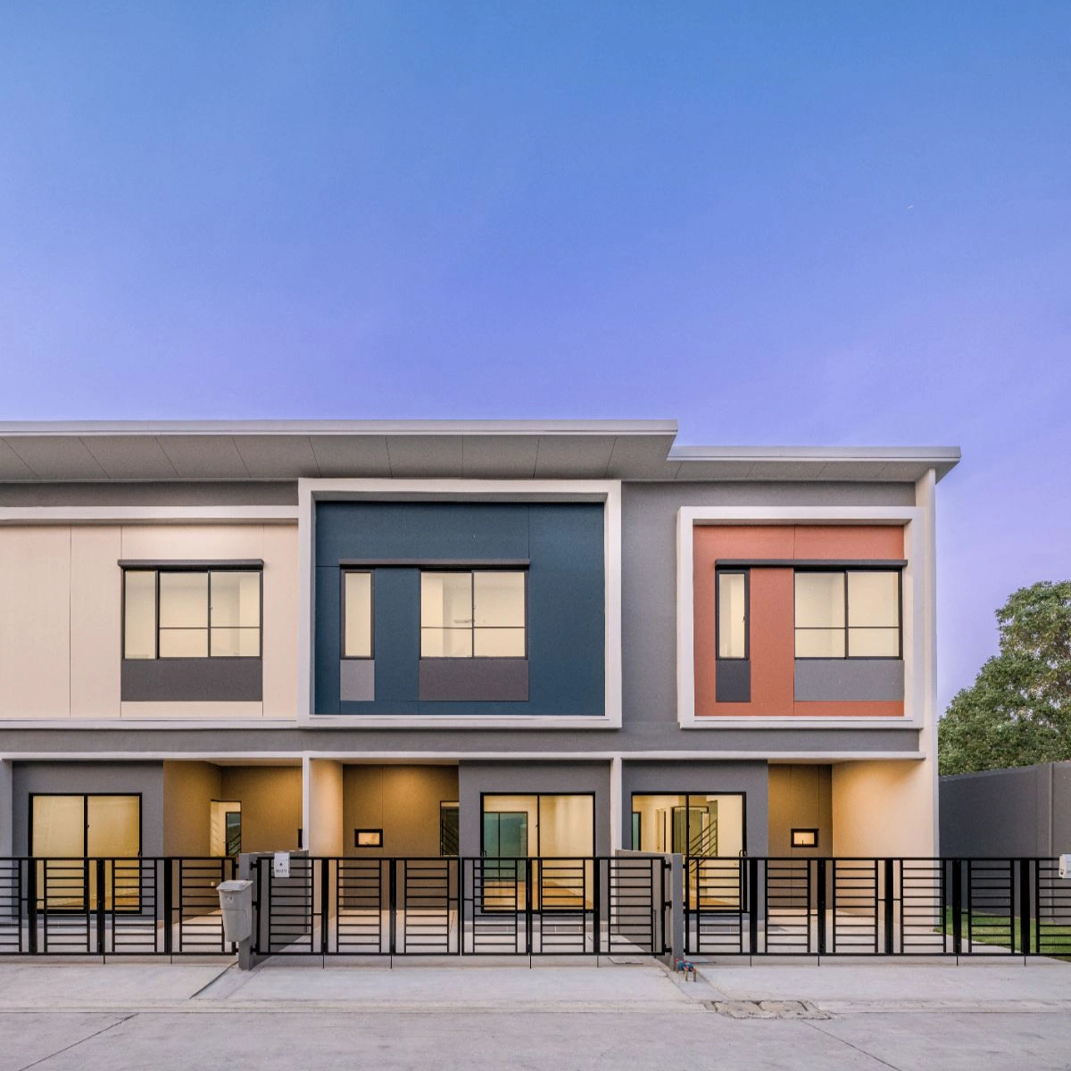 ทาวน์โฮม สิริ เพลส บางใหญ่ เลขที่ 88/299 ทิศใต้ แปลงมุม ที่ดินใหญ่