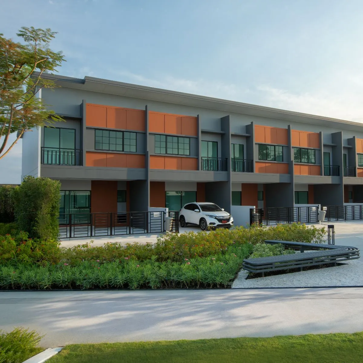 ทาวน์โฮม สิริ เพลส จรัญ - ปิ่นเกล้า เลขที่ 1232-4106 ทิศเหนือ ทำเลดีที่สุดในโครงการ แปลงมุมที่ดินใหญ่ หน้าสวน