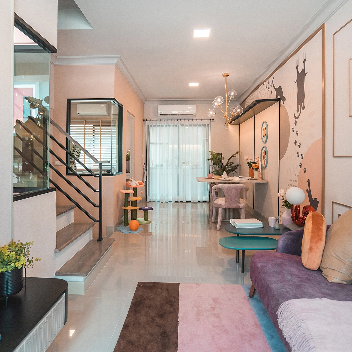ทาวน์โฮม สิริ เพลส พหลโยธิน 52 เลขที่ 95/247 ทิศเหนือ *บ้านตัวอย่าง*<br> บ้านใหญ่ ใกล้คลับเฮาส์
