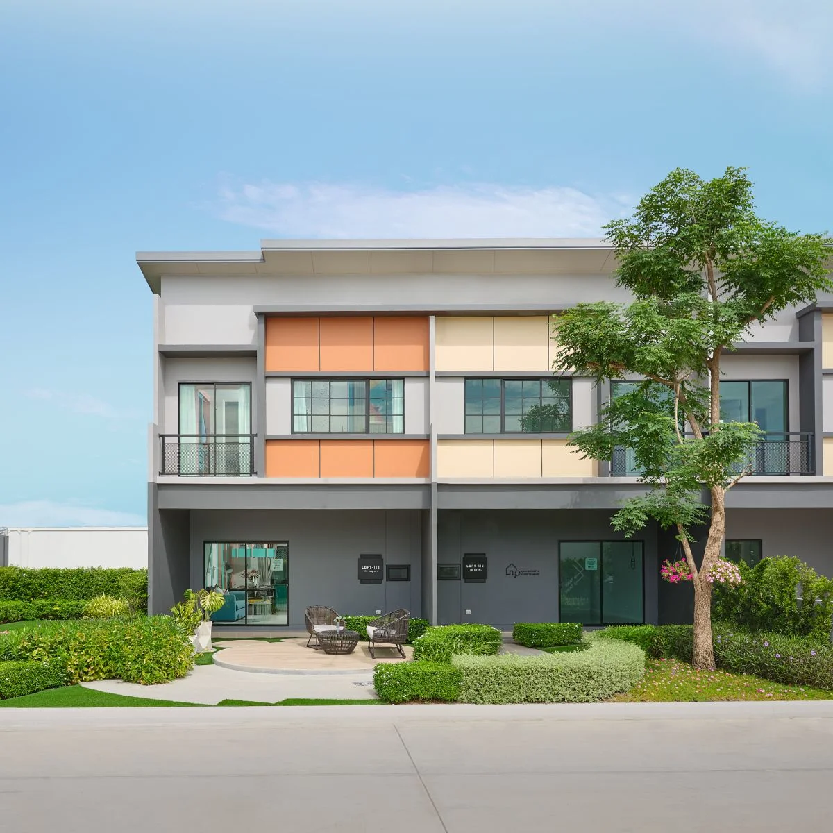 ทาวน์โฮม สิริ เพลส เวสต์เกต เลขที่ 168/238 ทิศเหนือ แปลงมุม