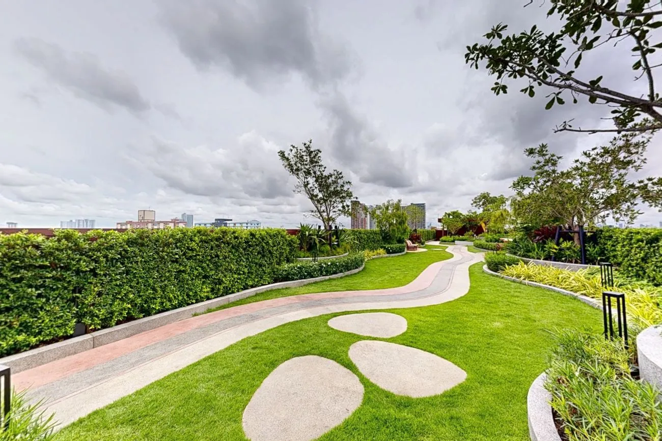 ROOFTOP GARDEN SANSIRI BACKYARD