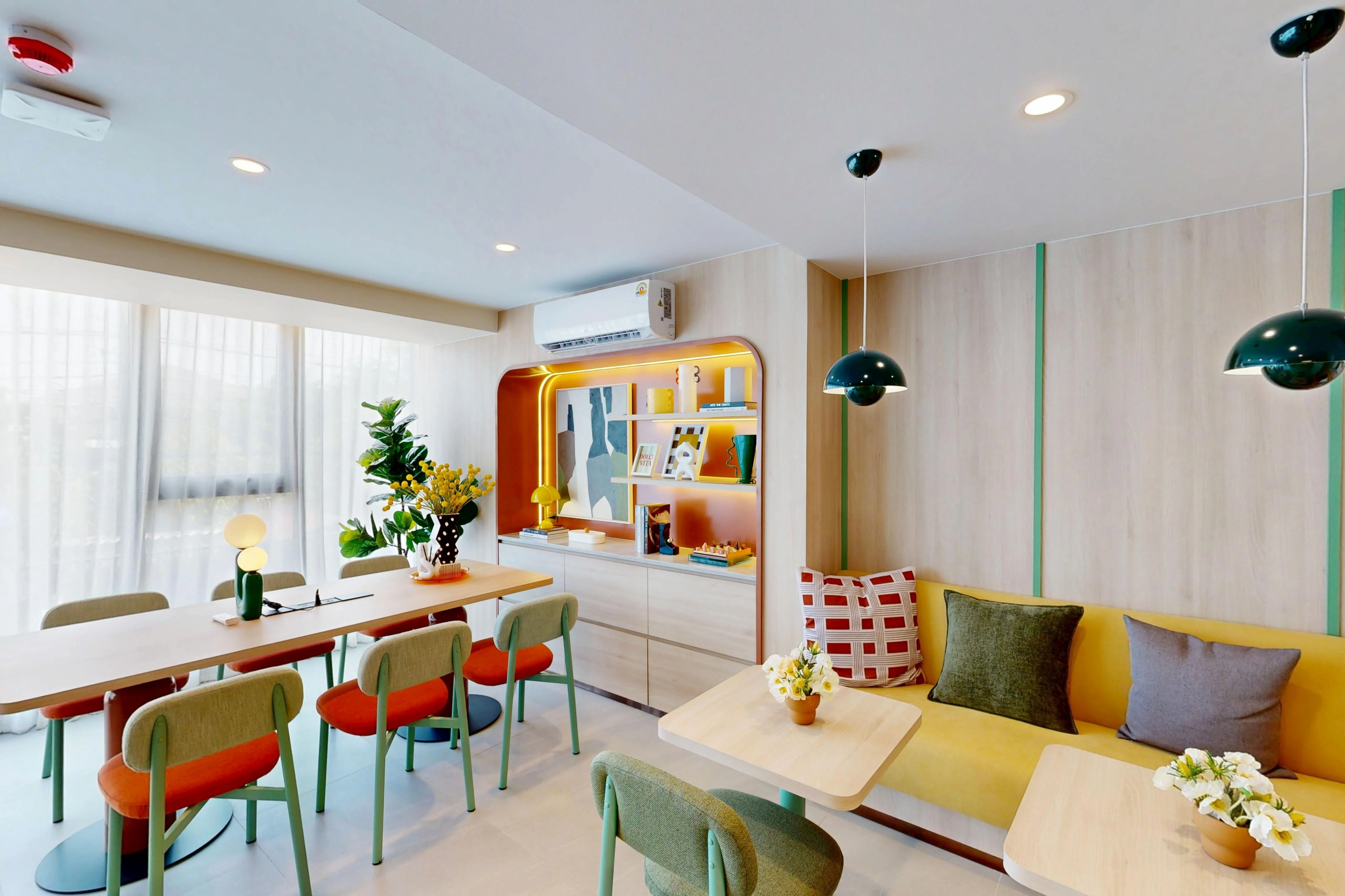 Co-Working Lounge , GYM