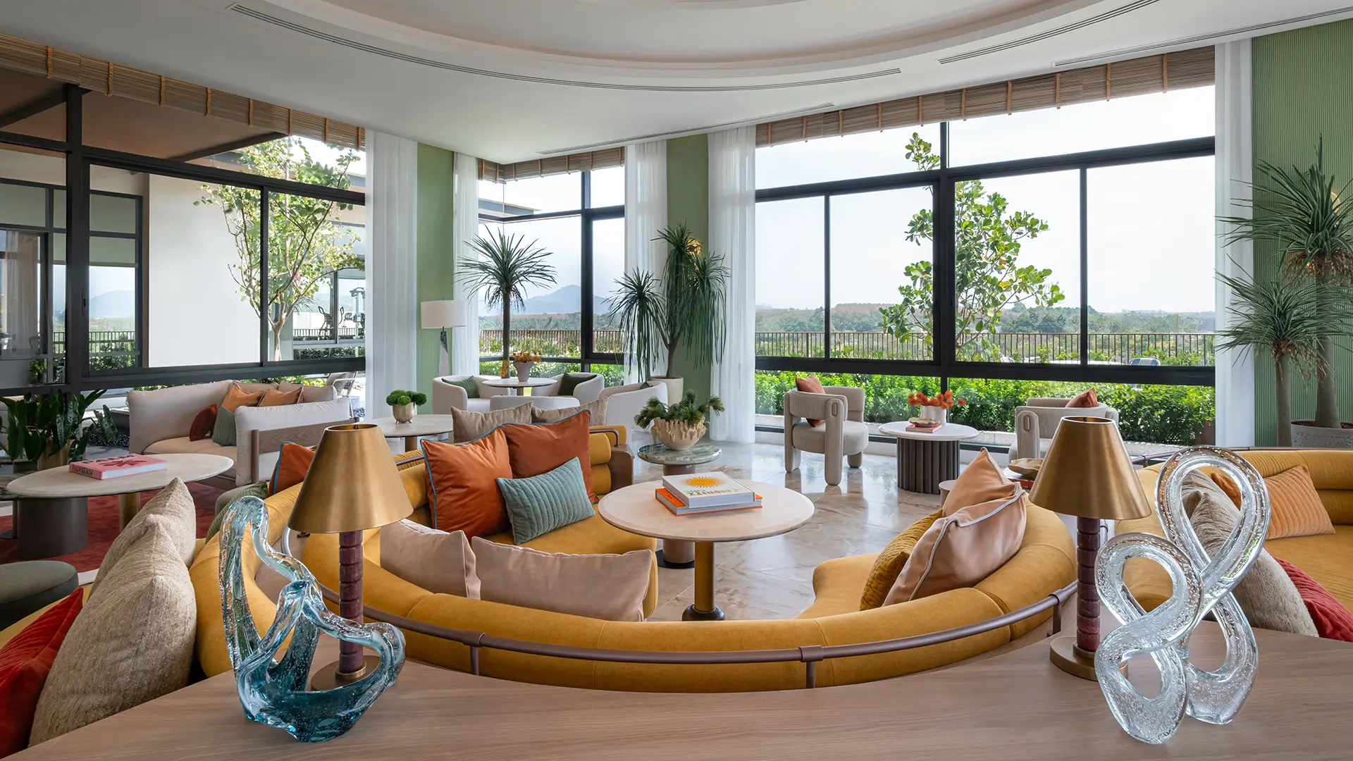 CO - WORKING SPACE A CORAL DELIGHT