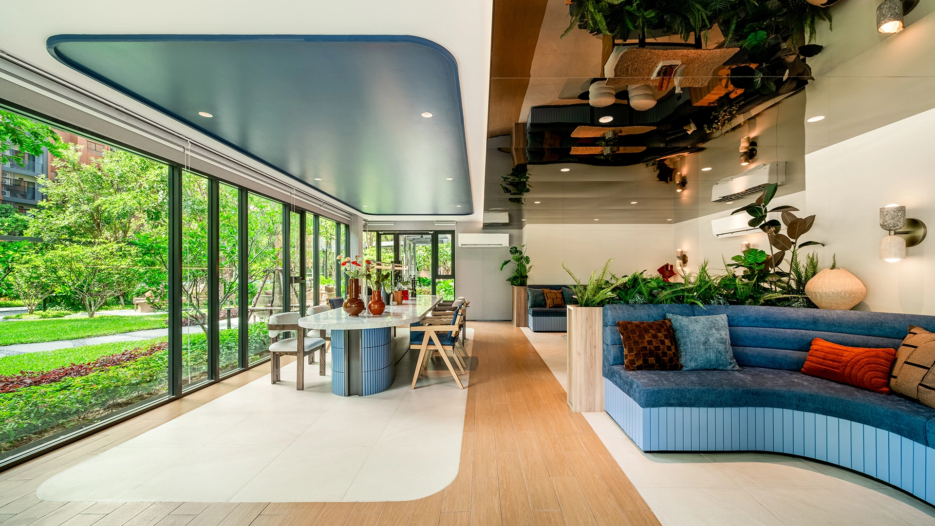 CO – WORKING SPACE