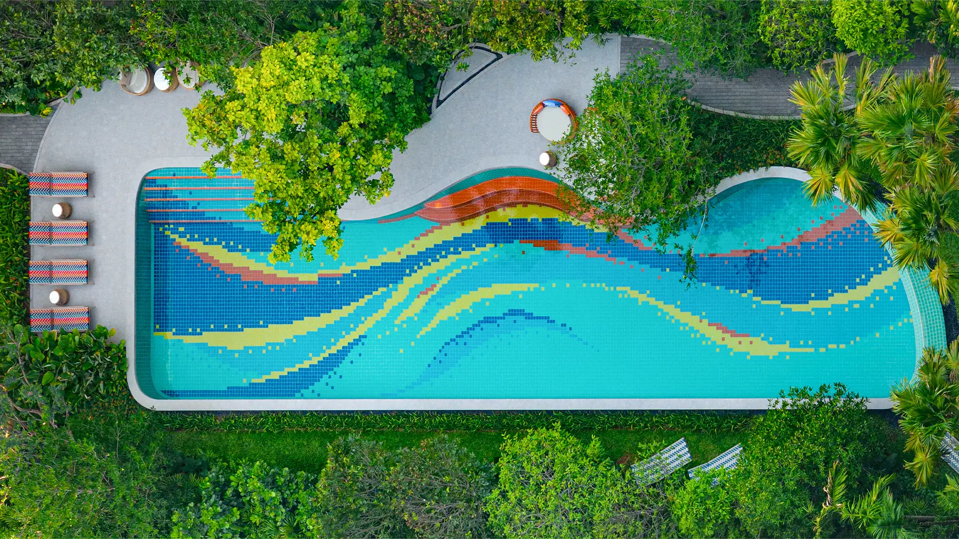 SUNRISE POOL & SUNBATHING SPACE