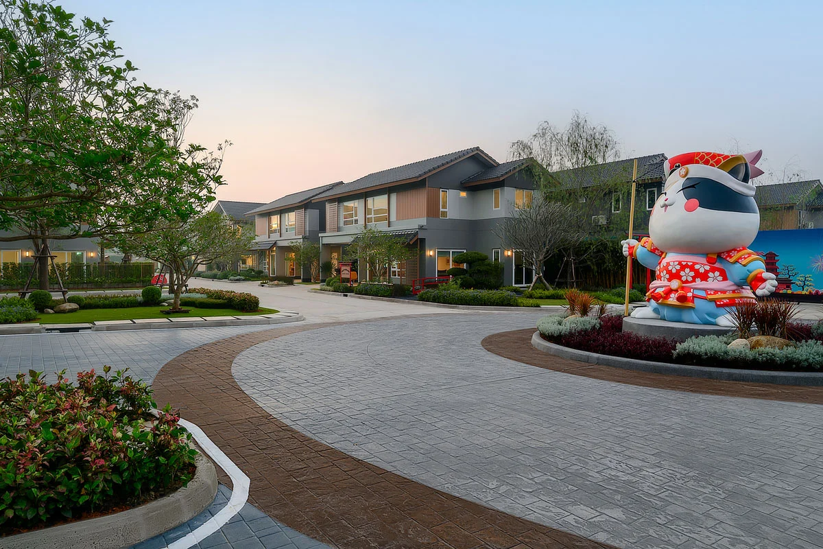 อณาสิริ สรงประภา