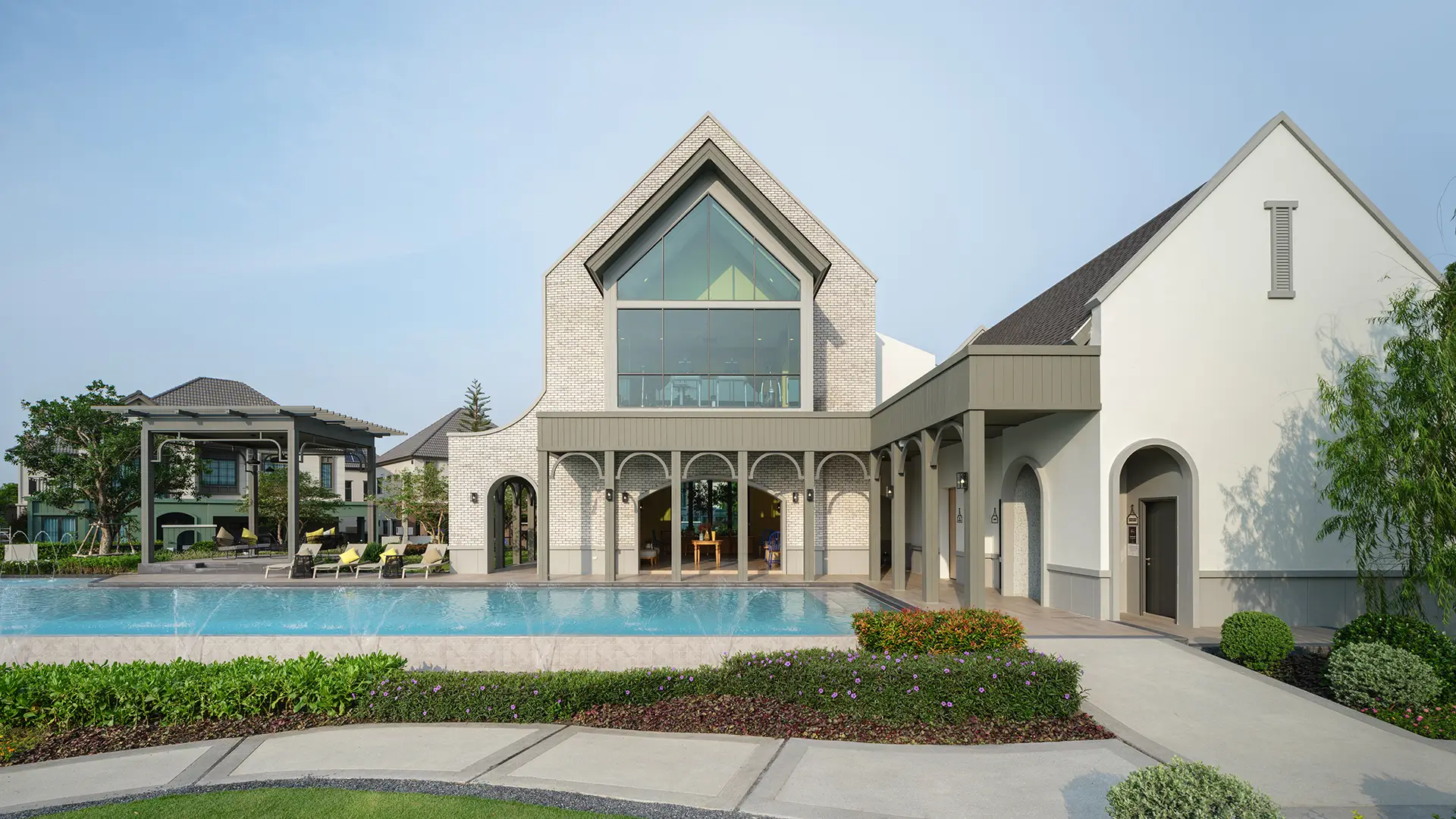 CLUBHOUSE
