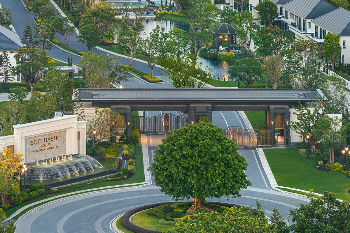 Setthasiri Great Wongwaen - Chatuchot Main Gate